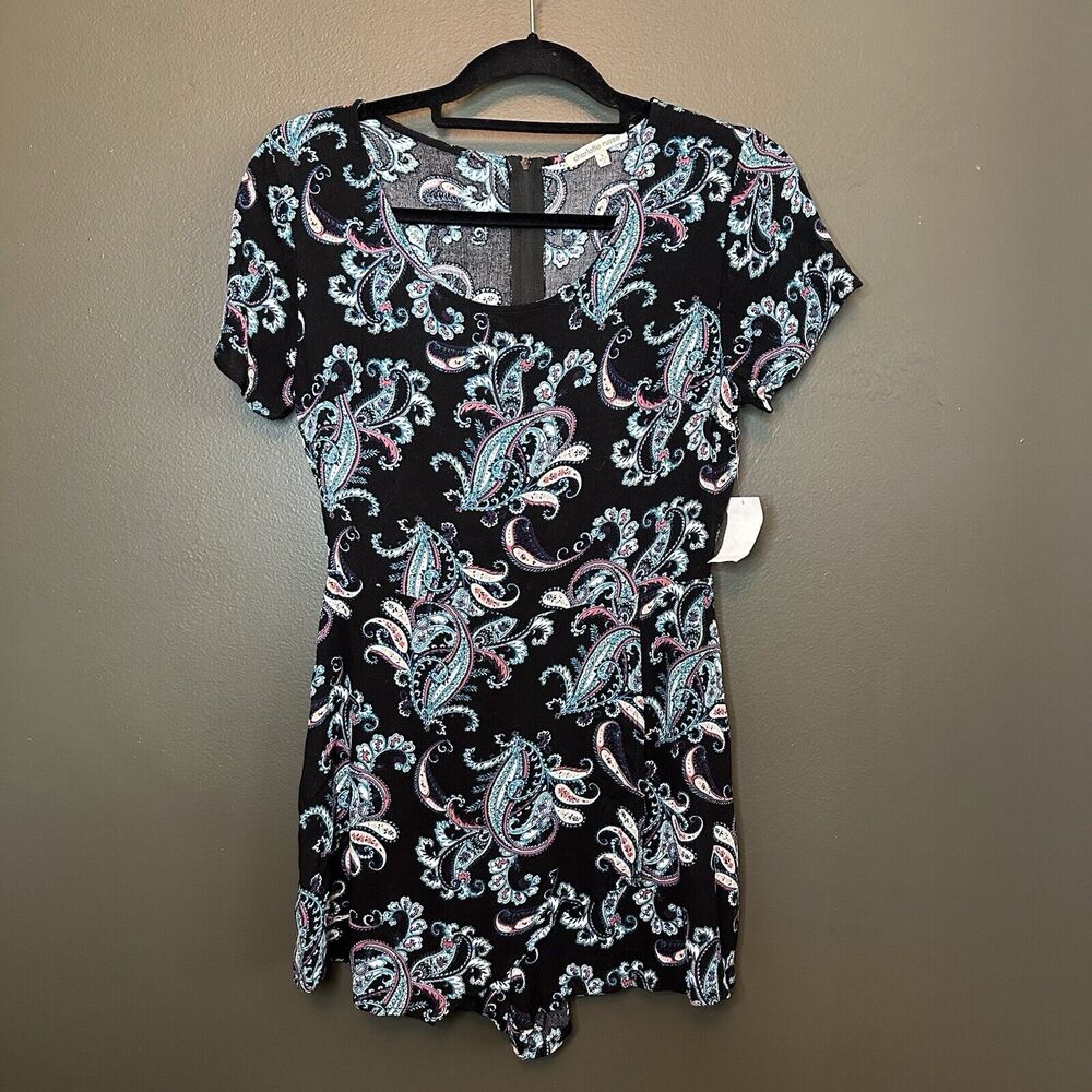 NWT Charlotte Russe Scoop Neck Short Sleeve Summer Romper XS Black Multicolor